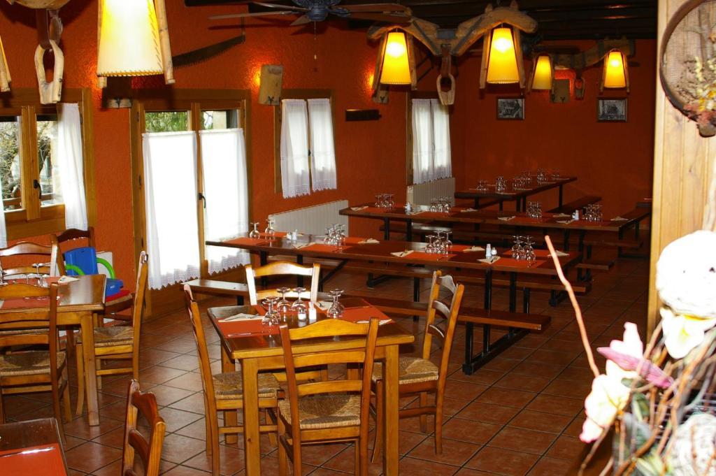 Hosteleria Santa Cruz Santa Cruz De La Seros Luaran gambar
